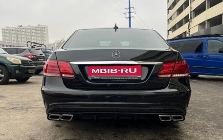 Mercedes-Benz E-Класс, 2015 год, 1 950 000 рублей, 5 фотография