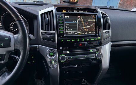 Toyota Land Cruiser 200, 2014 год, 5 950 000 рублей, 14 фотография