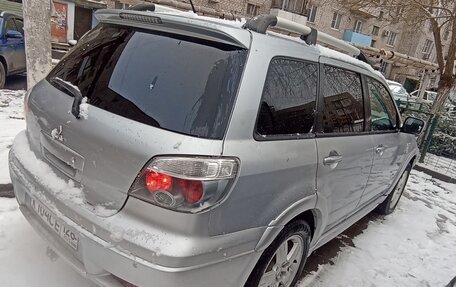 Mitsubishi Outlander III рестайлинг 3, 2007 год, 735 000 рублей, 3 фотография