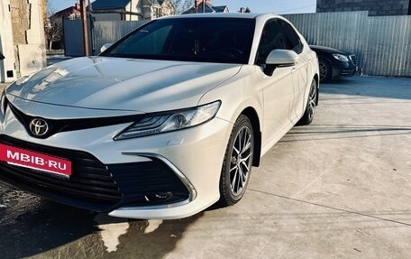 Toyota Camry, 2021 год, 4 000 000 рублей, 3 фотография