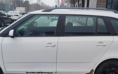 Skoda Fabia II, 2010 год, 400 000 рублей, 3 фотография