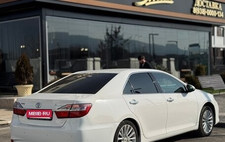 Toyota Camry, 2014 год, 1 850 000 рублей, 2 фотография