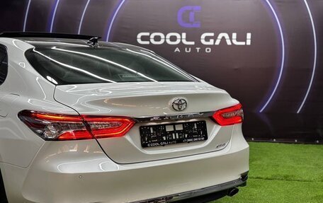 Toyota Camry, 2022 год, 4 590 000 рублей, 4 фотография