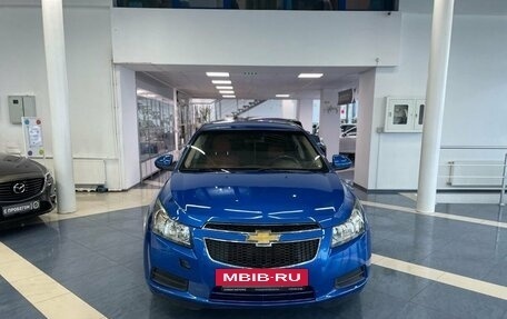 Chevrolet Cruze II, 2009 год, 819 900 рублей, 3 фотография