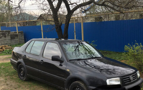 Volkswagen Vento, 1996 год, 250 000 рублей, 2 фотография