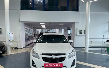 Chevrolet Cruze II, 2013 год, 899 900 рублей, 3 фотография