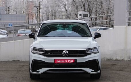 Volkswagen Tiguan II, 2021 год, 4 790 000 рублей, 3 фотография