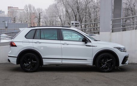 Volkswagen Tiguan II, 2021 год, 4 790 000 рублей, 5 фотография