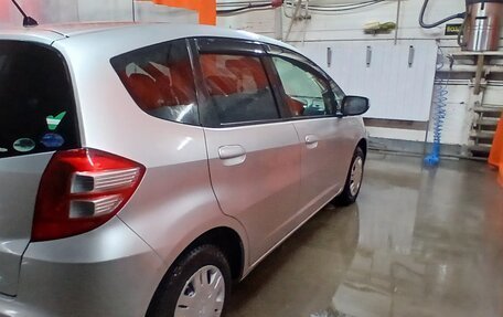 Honda Fit III, 2009 год, 715 000 рублей, 23 фотография