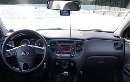 KIA Rio II, 2011 год, 820 000 рублей, 17 фотография