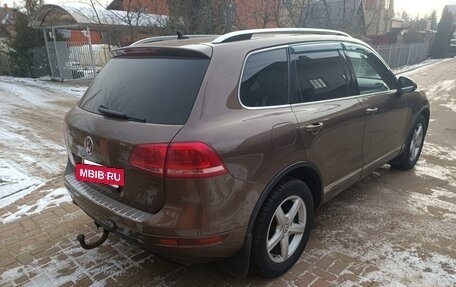 Volkswagen Touareg III, 2012 год, 1 800 000 рублей, 3 фотография