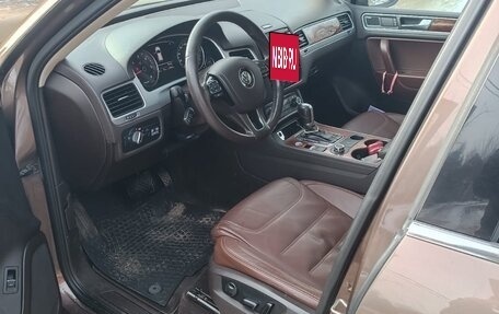 Volkswagen Touareg III, 2012 год, 1 800 000 рублей, 5 фотография