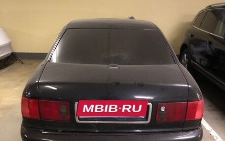 Audi A8, 2000 год, 600 000 рублей, 6 фотография