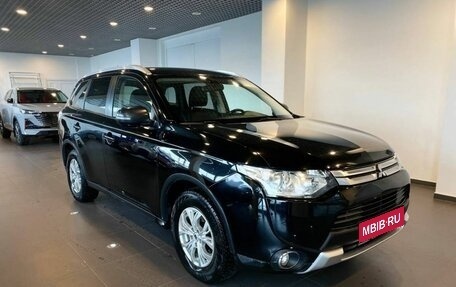 Mitsubishi Outlander III рестайлинг 3, 2014 год, 1 570 000 рублей, 1 фотография