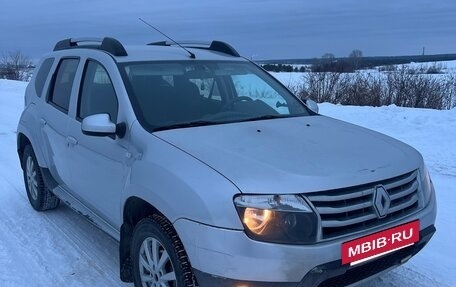 Renault Duster I рестайлинг, 2012 год, 990 000 рублей, 2 фотография