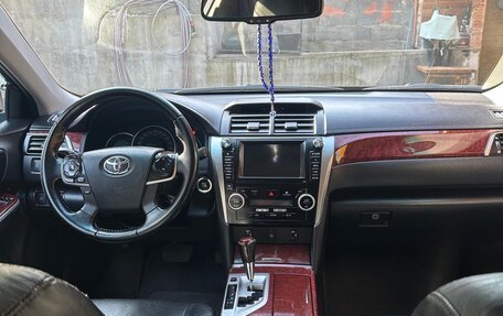 Toyota Camry, 2014 год, 2 150 000 рублей, 11 фотография