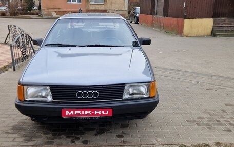 Audi 100, 1988 год, 550 000 рублей, 1 фотография