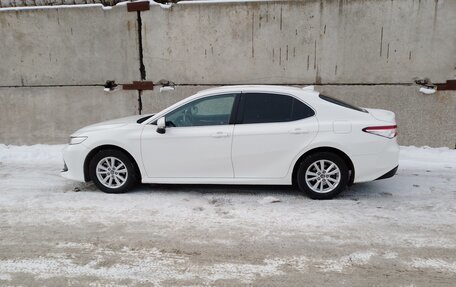 Toyota Camry, 2019 год, 3 100 000 рублей, 8 фотография