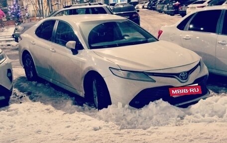 Toyota Camry, 2019 год, 3 100 000 рублей, 3 фотография