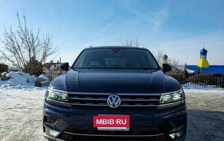 Volkswagen Tiguan II, 2019 год, 2 390 000 рублей, 4 фотография