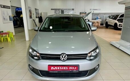 Volkswagen Polo VI (EU Market), 2013 год, 860 000 рублей, 2 фотография