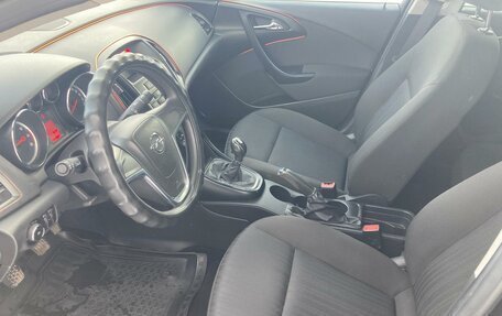 Opel Astra J, 2013 год, 879 000 рублей, 9 фотография