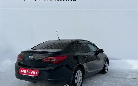 Opel Astra J, 2013 год, 879 000 рублей, 2 фотография