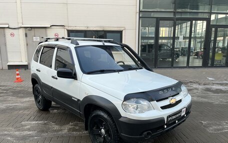 Chevrolet Niva I рестайлинг, 2015 год, 750 000 рублей, 3 фотография