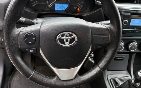 Toyota Corolla, 2013 год, 1 400 000 рублей, 9 фотография