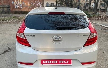 Hyundai Solaris II рестайлинг, 2014 год, 800 000 рублей, 4 фотография