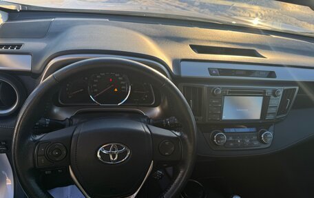 Toyota RAV4, 2015 год, 3 000 000 рублей, 12 фотография