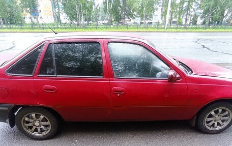 Daewoo Nexia I рестайлинг, 2006 год, 85 000 рублей, 2 фотография