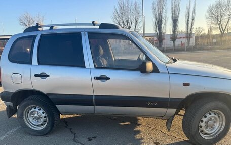 Chevrolet Niva I рестайлинг, 2004 год, 370 000 рублей, 5 фотография