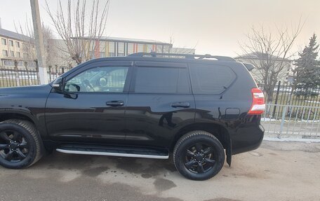 Toyota Land Cruiser Prado 150 рестайлинг 2, 2014 год, 3 550 000 рублей, 3 фотография