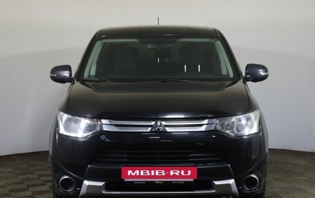 Mitsubishi Outlander III рестайлинг 3, 2014 год, 1 599 000 рублей, 2 фотография