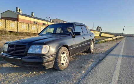 Mercedes-Benz E-Класс, 1994 год, 530 000 рублей, 5 фотография