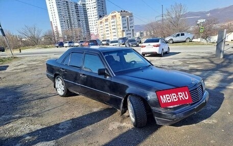 Mercedes-Benz E-Класс, 1994 год, 530 000 рублей, 4 фотография