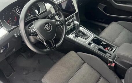 Volkswagen Passat B8 рестайлинг, 2019 год, 2 599 000 рублей, 9 фотография