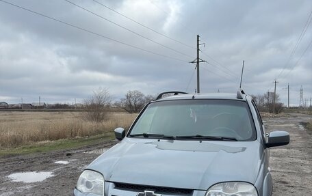 Chevrolet Niva I рестайлинг, 2012 год, 620 000 рублей, 1 фотография