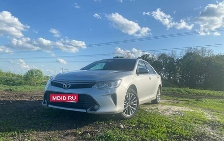 Toyota Camry, 2016 год, 1 870 000 рублей, 11 фотография