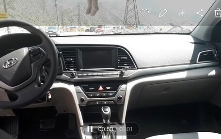 Hyundai Elantra VI рестайлинг, 2017 год, 1 850 000 рублей, 11 фотография