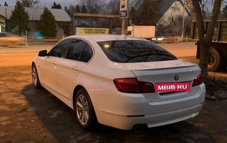 BMW 5 серия, 2011 год, 1 950 000 рублей, 4 фотография