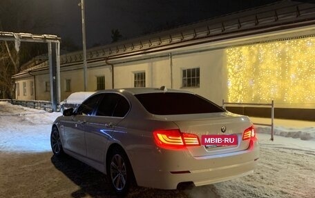 BMW 5 серия, 2011 год, 1 950 000 рублей, 13 фотография