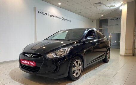 Hyundai Solaris II рестайлинг, 2013 год, 1 020 000 рублей, 1 фотография