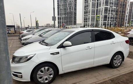 KIA Rio III рестайлинг, 2015 год, 730 000 рублей, 4 фотография