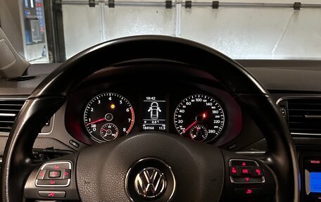 Volkswagen Jetta VI, 2011 год, 1 200 000 рублей, 16 фотография