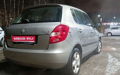 Skoda Fabia II, 2011 год, 1 100 000 рублей, 2 фотография