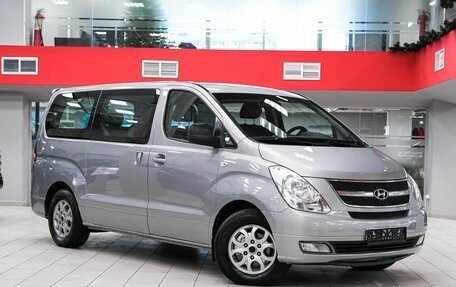 Hyundai Grand Starex Grand Starex I рестайлинг 2, 2011 год, 1 599 000 рублей, 3 фотография