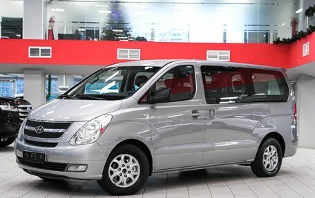 Hyundai Grand Starex Grand Starex I рестайлинг 2, 2011 год, 1 599 000 рублей, 1 фотография