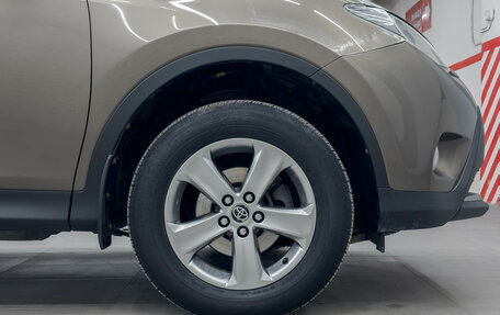 Toyota RAV4, 2015 год, 2 290 000 рублей, 30 фотография